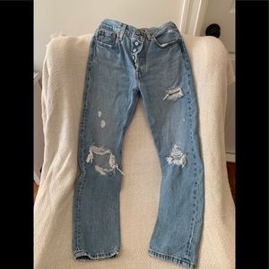 Women Levi’s 501 jeans